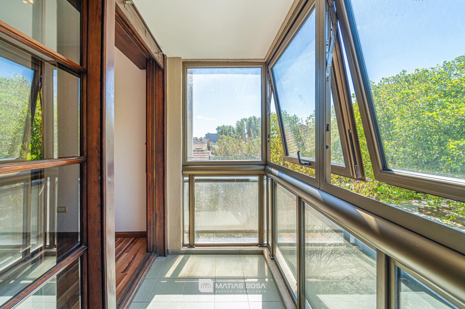 For Sale - Apartment - 3 Rooms – In Impeccable Condition - Plaza Rocha - Financing Available