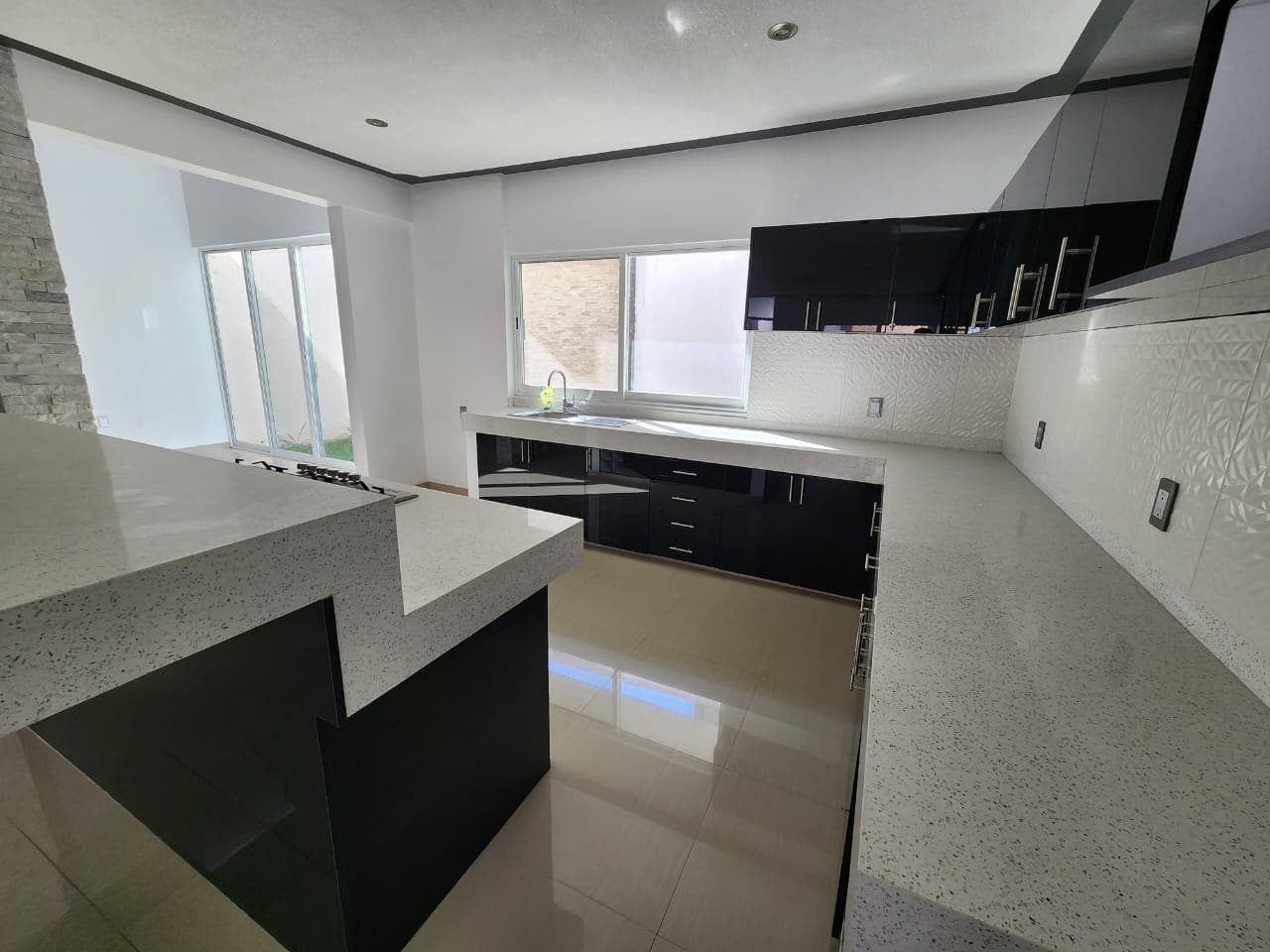 New House for Sale in Jiutepec, Morelos | 3 Bedrooms | Condominium with Heated Pool