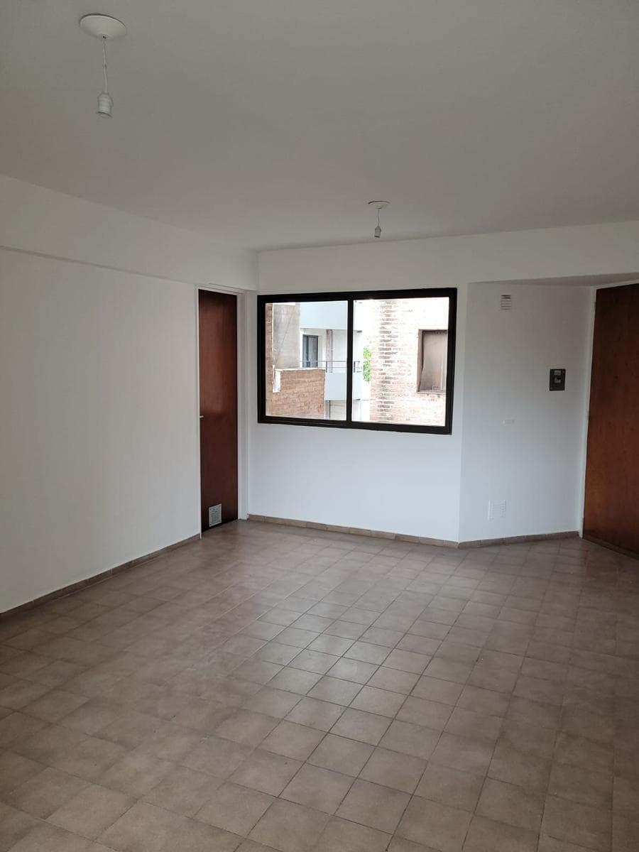 Downtown / Tribunales: 1-bedroom apartment for rent