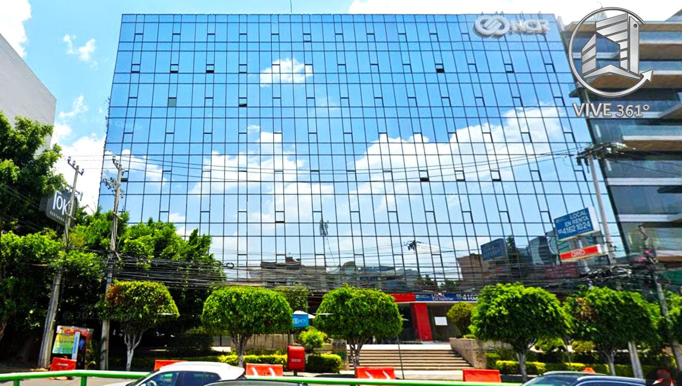 Office in Palmas Lomas de Chapultepec, one block from the Periferico