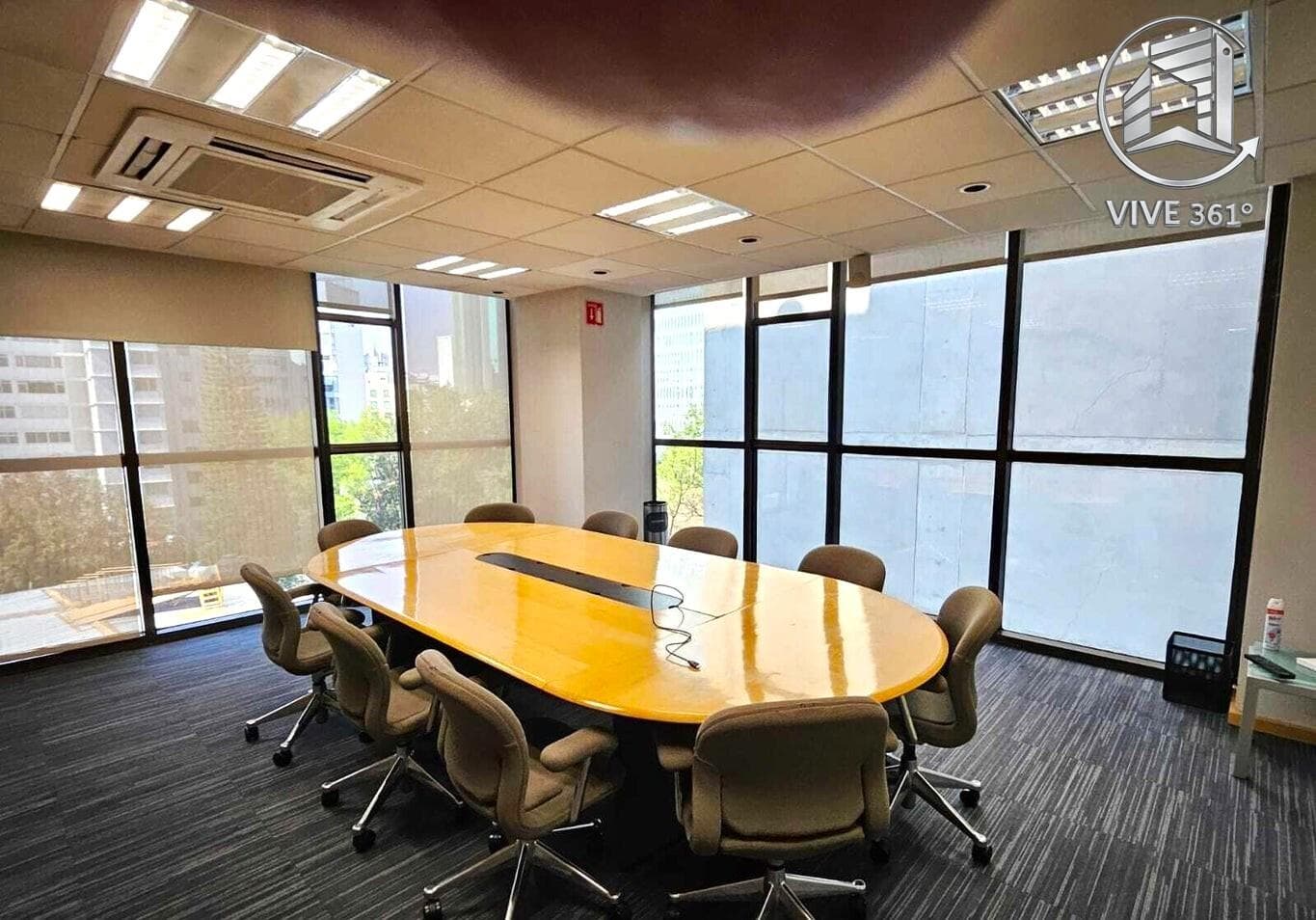 Office in Palmas Lomas de Chapultepec, one block from the Periferico