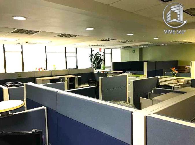 Office in Palmas Lomas de Chapultepec, one block from the Periferico