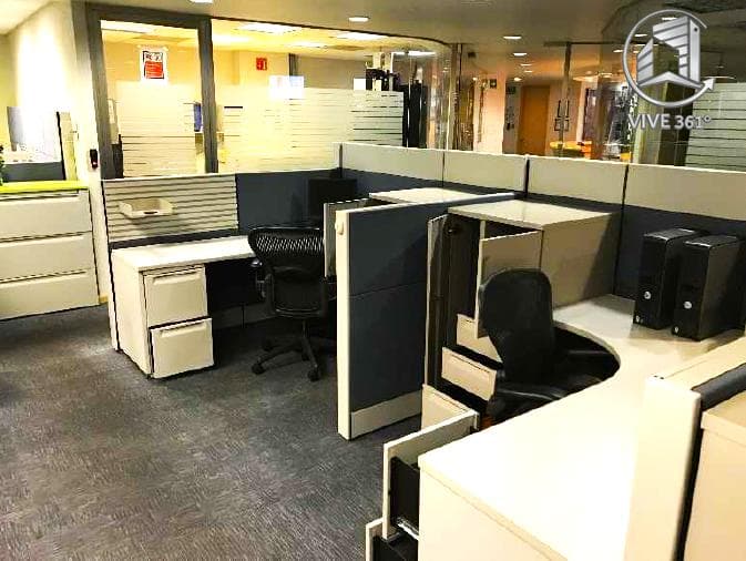 Office in Palmas Lomas de Chapultepec, one block from the Periferico