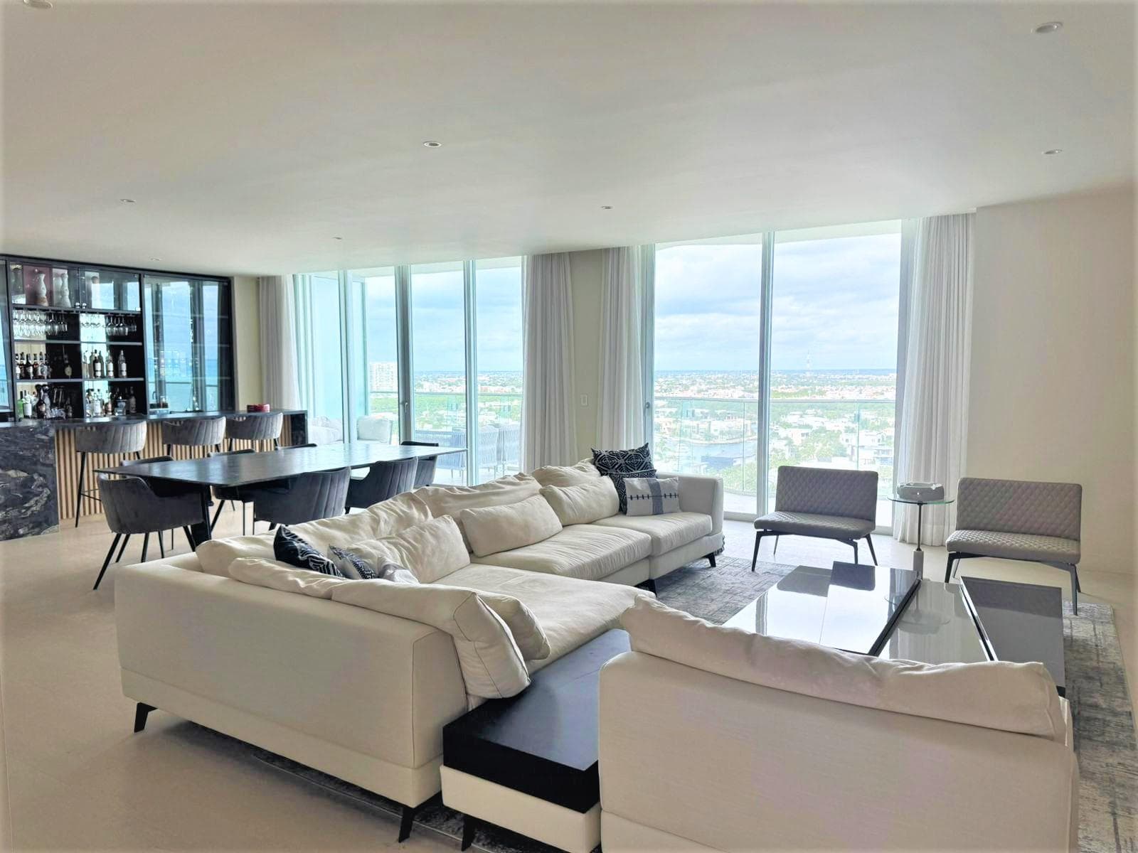 Apartment for Rent, 2 Bedrooms, 17th Floor, Furnished, SLS Harbour, Puerto Cancún