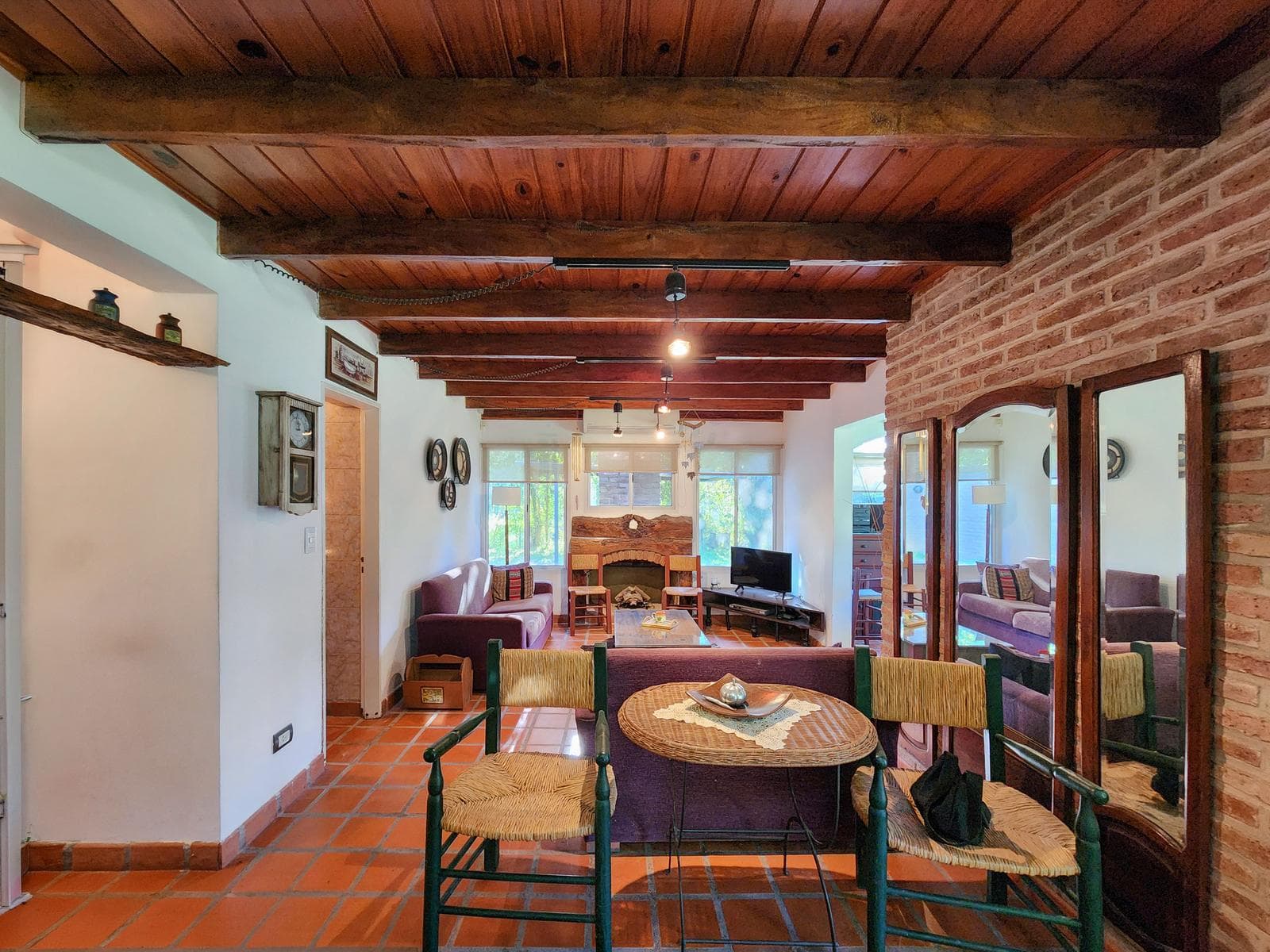 Casa de 2 dormitorios con 2 baños, parrillero en Country Ger de Pueblo Esther