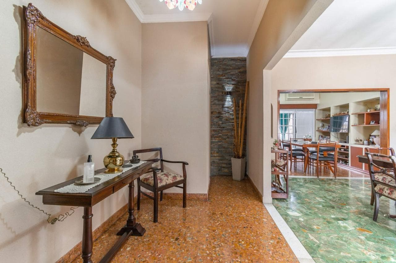 House for Sale: 3 rooms, 2 bedrooms, living room, garage, bathroom, half-bath, laundry room, grill, terrace, and patio