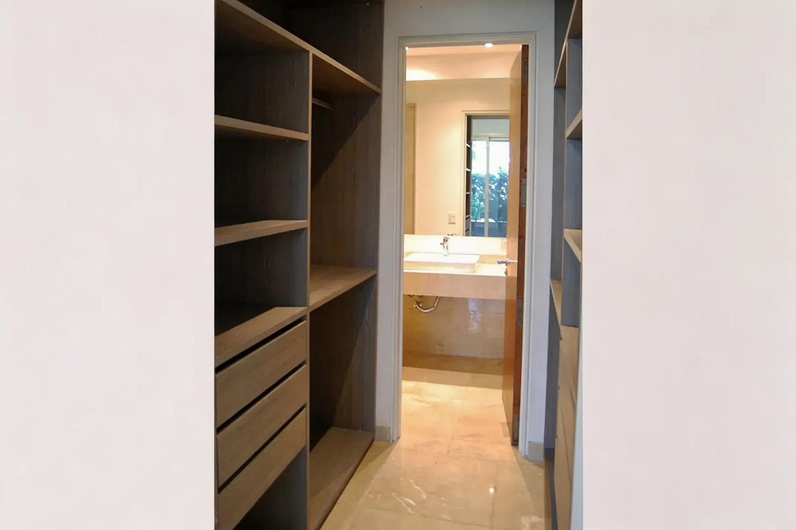 Apartment for Sale in Bouquet Pilar