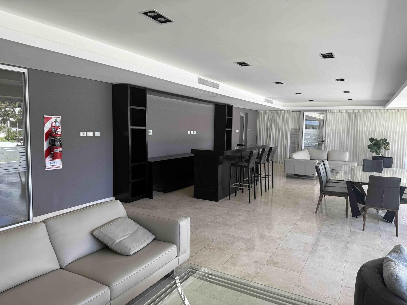 Apartment for Sale in Bouquet Pilar