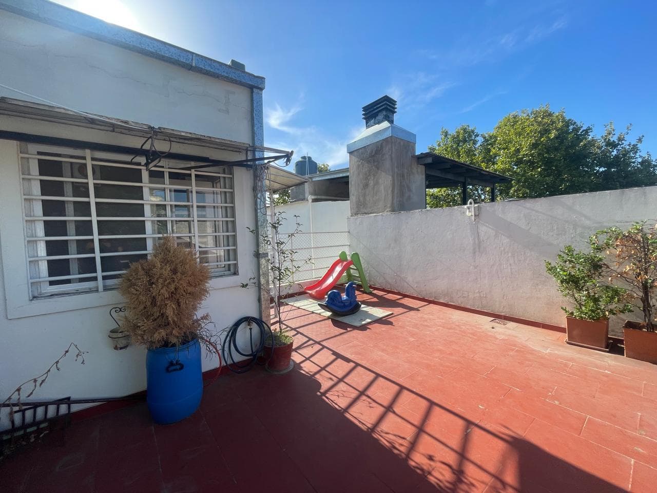PH 4 with a garage in Paternal