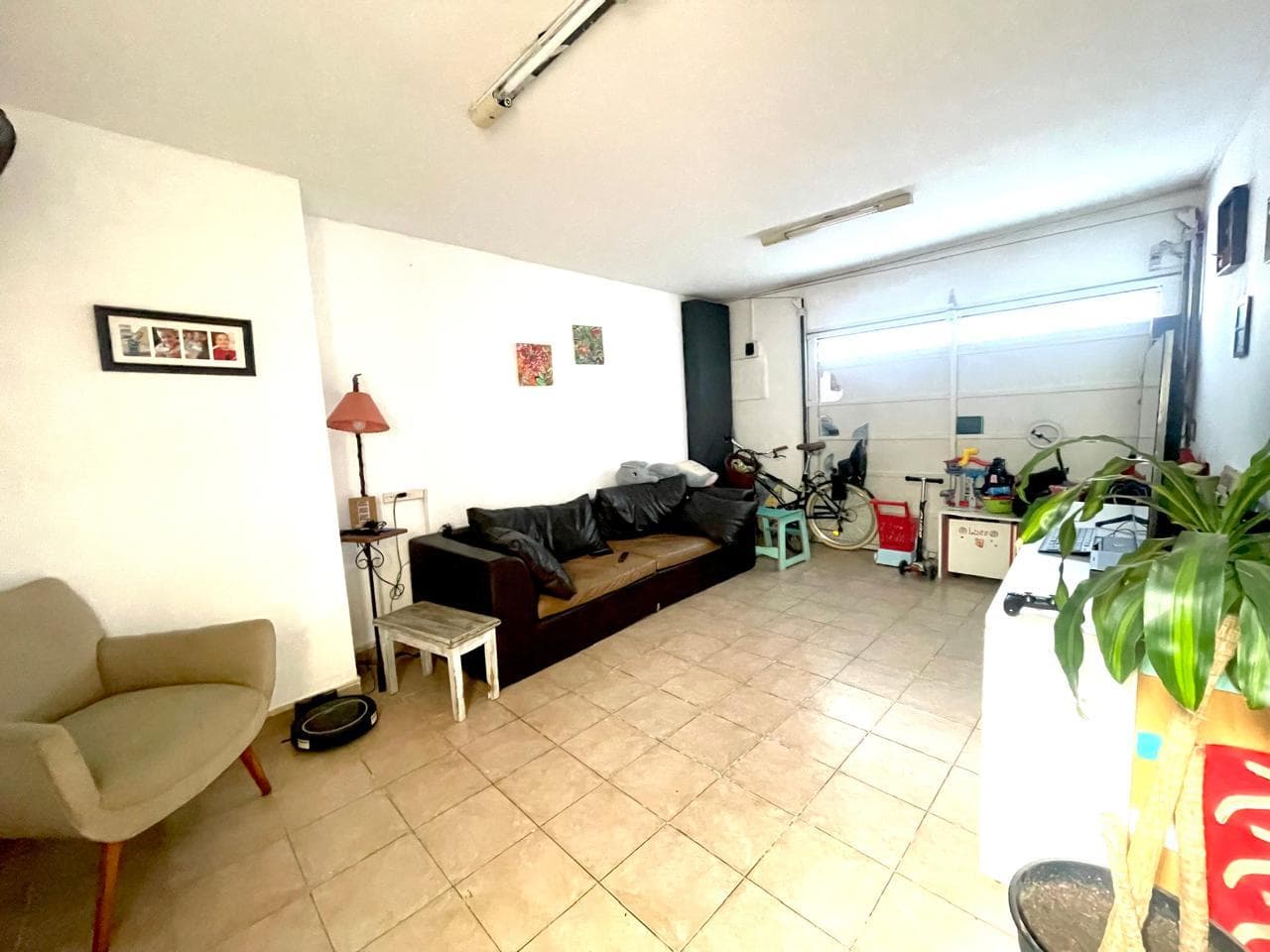 PH 4 with a garage in Paternal