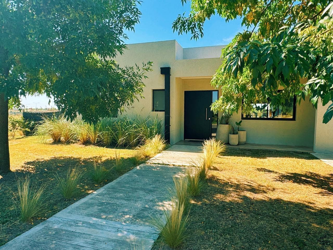 4-Room House for Sale in San Sebastian - Area 12