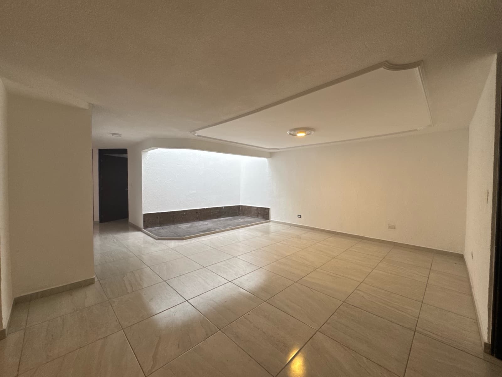 Office - Jardines de La Concepción Subdivision