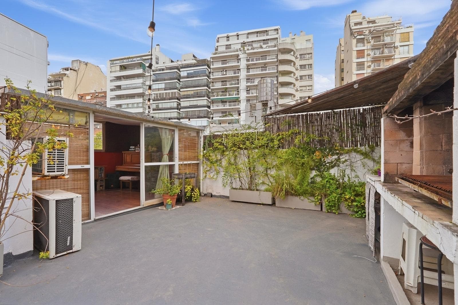 One-bedroom apartment with a terrace and barbecue for sale in Palermo