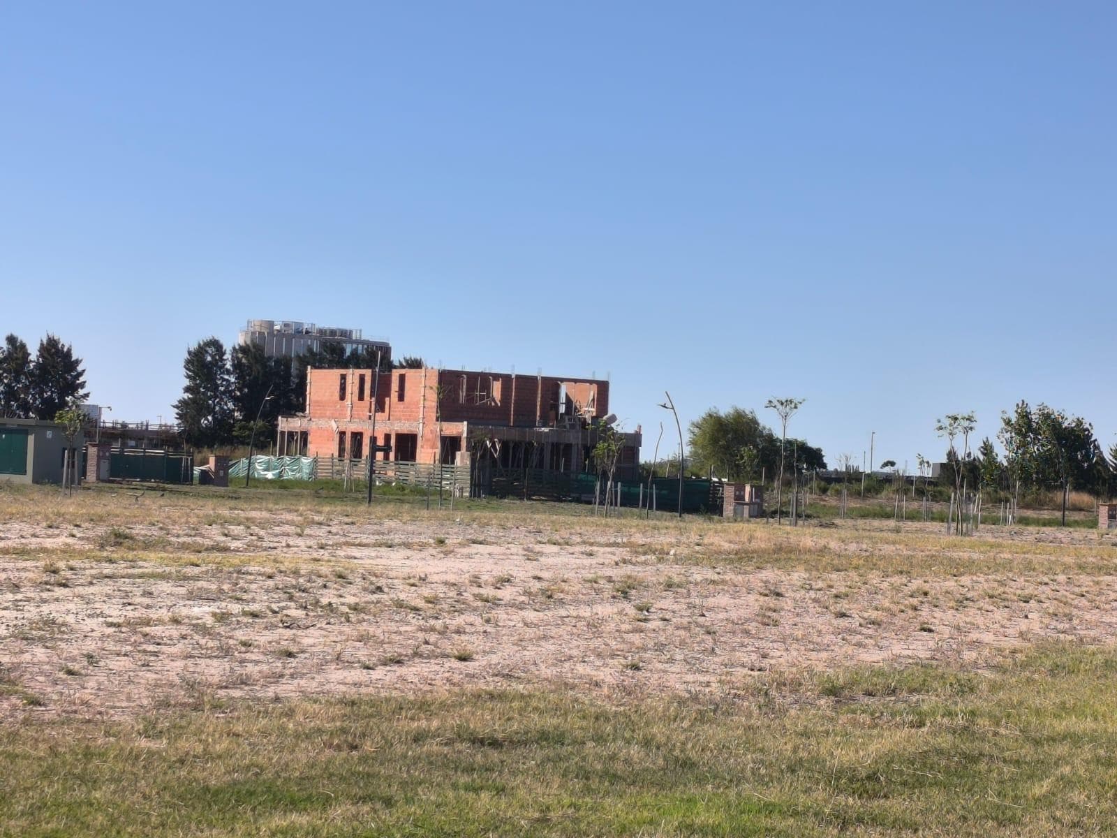 Land for Sale in the Silvestre Neighborhood, Nordelta, Tigre
