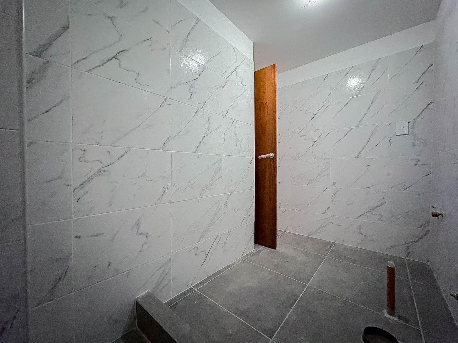 1-BEDROOM APARTMENT FOR SALE ON LA SEXTA.