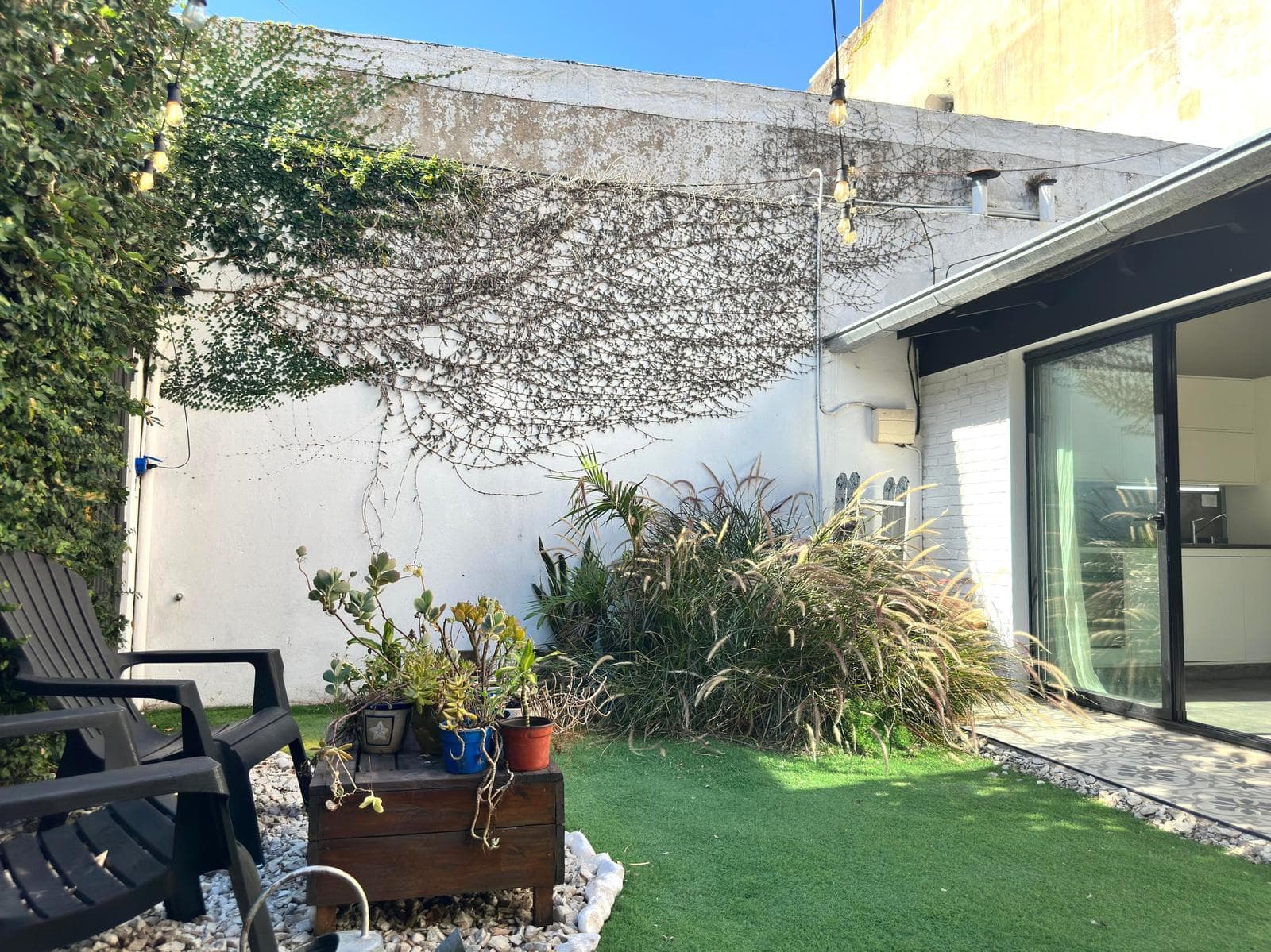 FOR SALE: 3-ROOM APARTMENT WITH GARDEN AND BARBECUE AREA - LOMAS DE ZAMORA