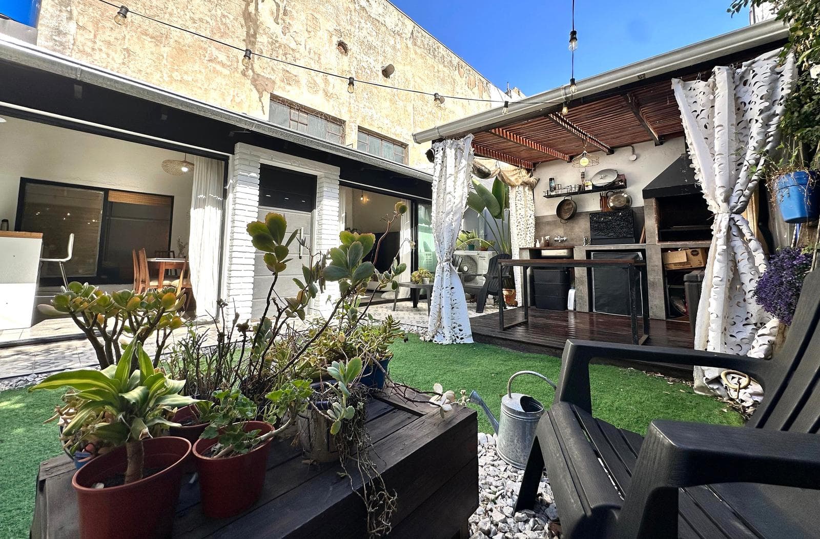 FOR SALE: 3-ROOM APARTMENT WITH GARDEN AND BARBECUE AREA - LOMAS DE ZAMORA