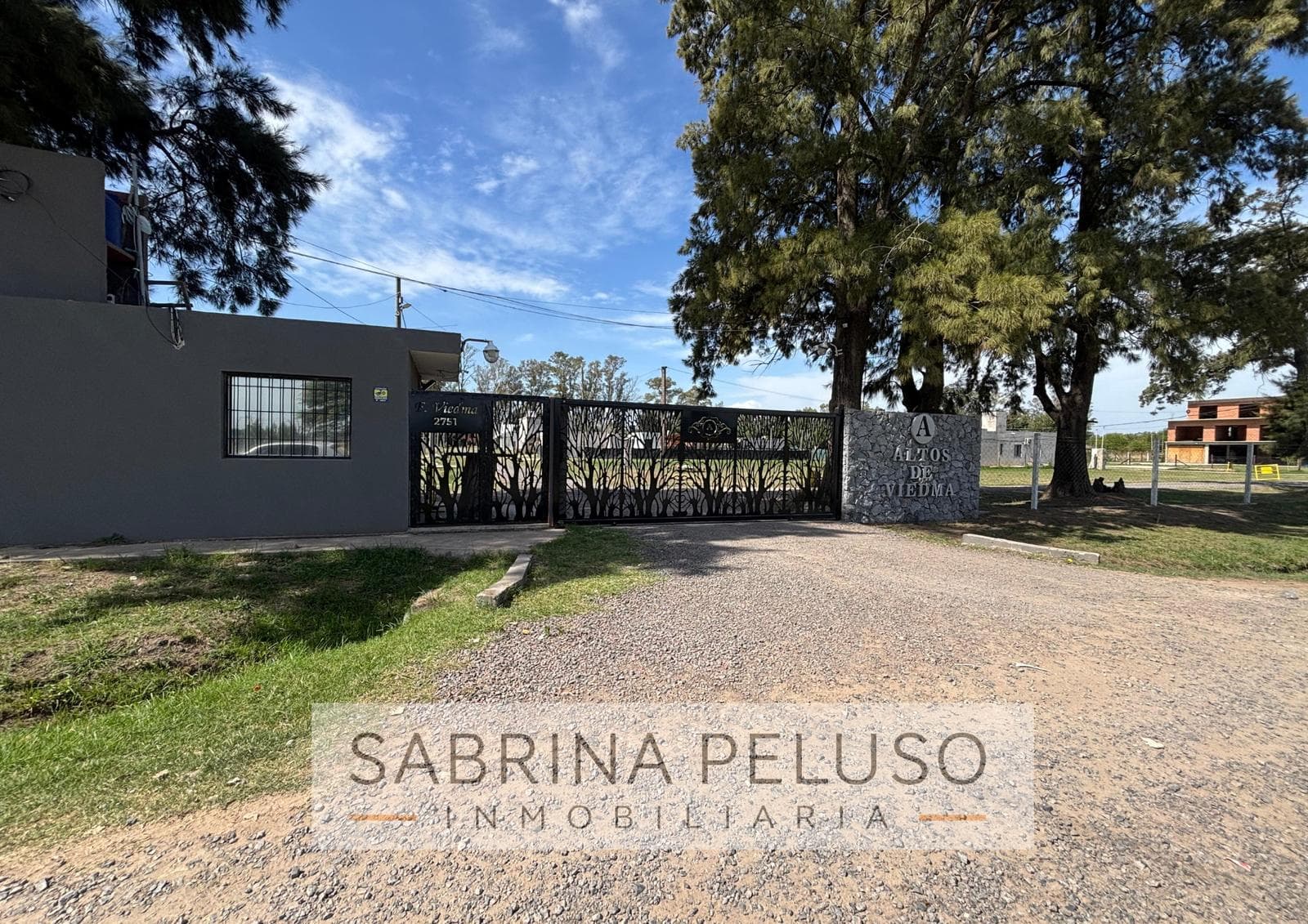 Land for Sale in Altos de Viedma
