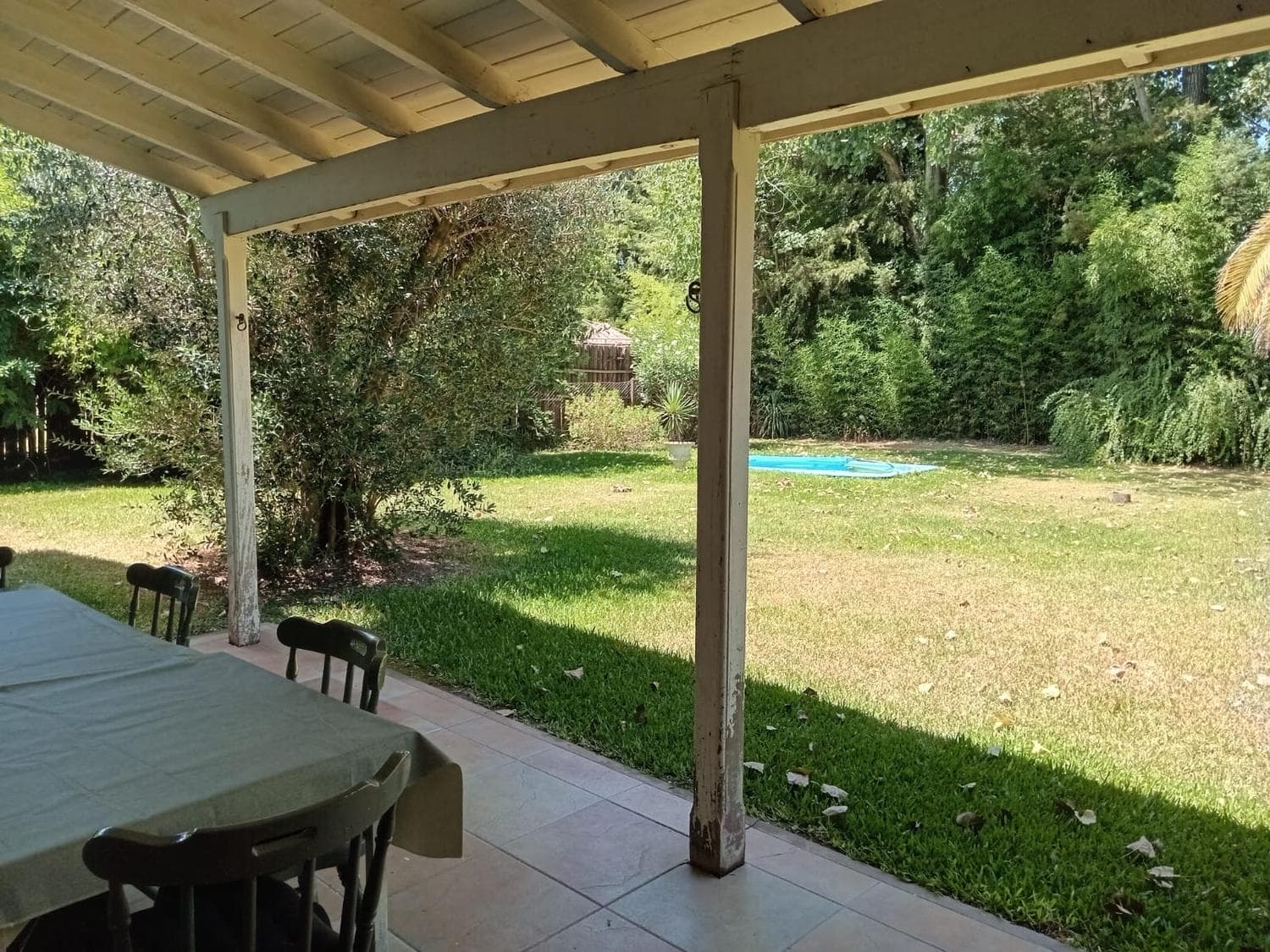 House for Sale in the Bermudas Neighborhood, Three Bedrooms