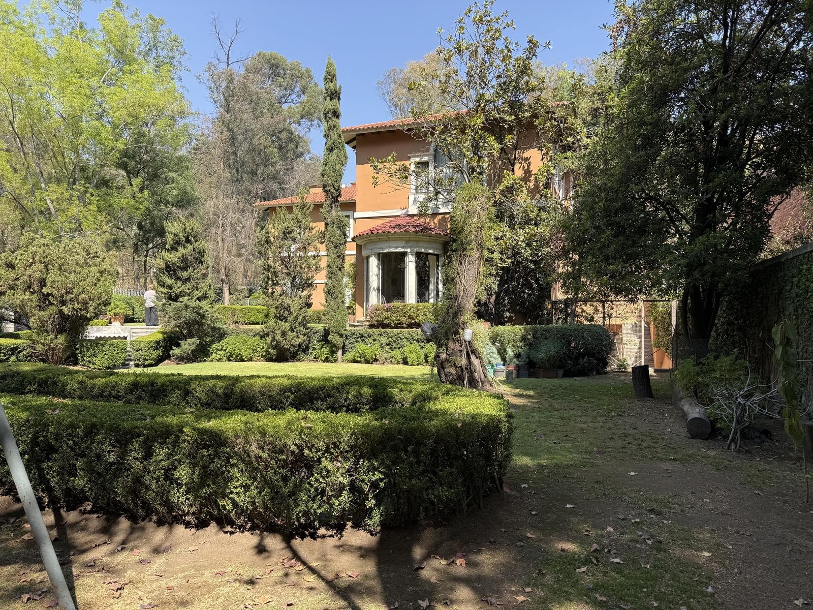 Incredible House for Sale in Bosques de las Lomas