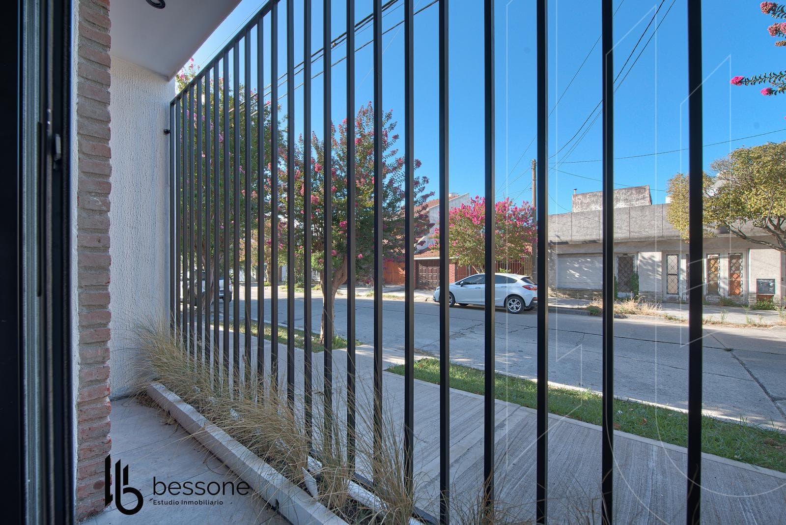 Brand-New House with Patio and Grill in San José