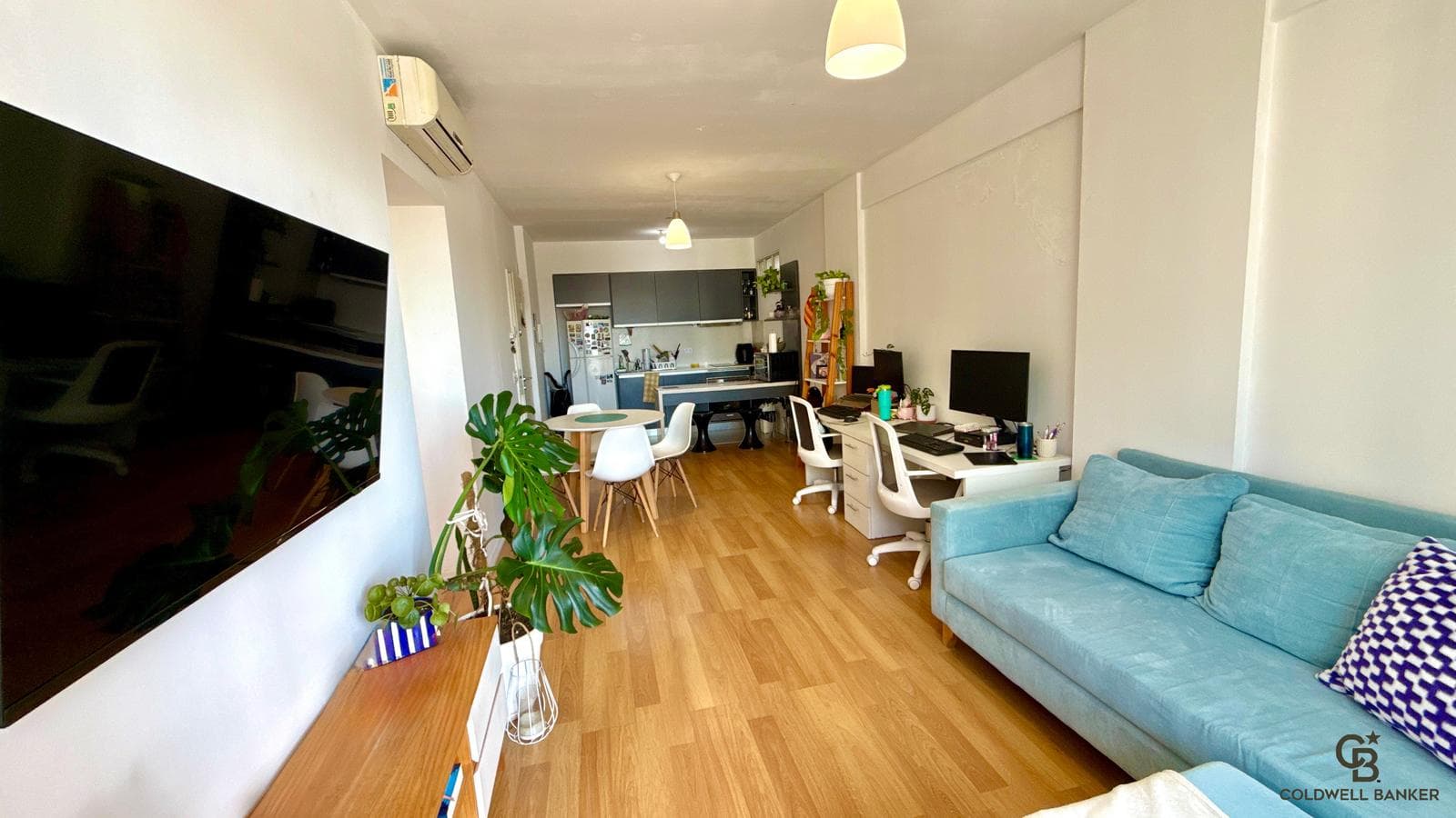 Bright 2-room apartment with amenities