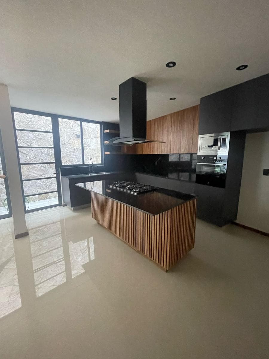 House for Sale in Faisan, Altozano