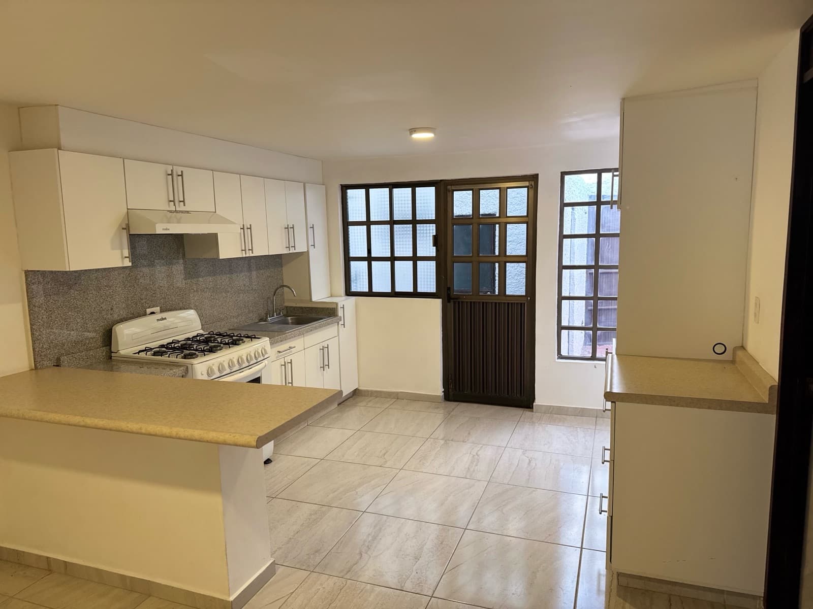 House - Jardines de La Concepción Subdivision