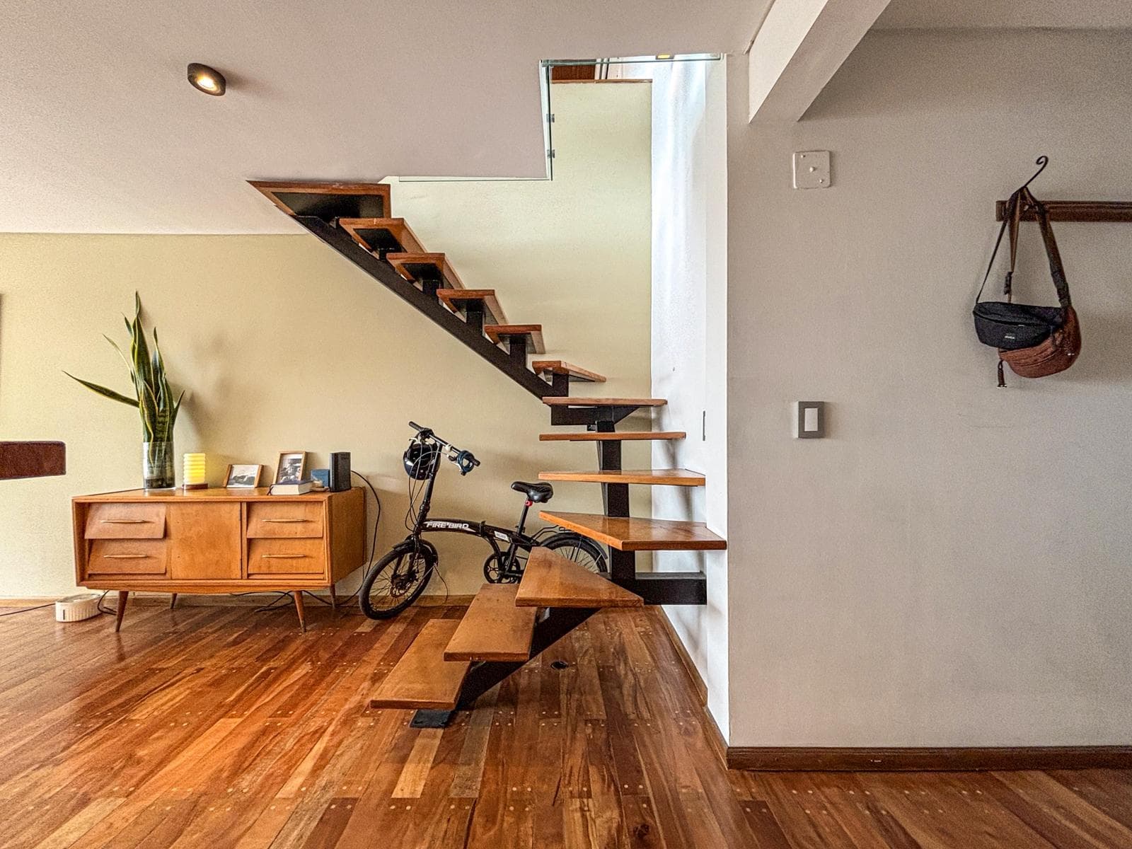 Unique 2-bedroom apartment with a multipurpose room, terrace, and grill