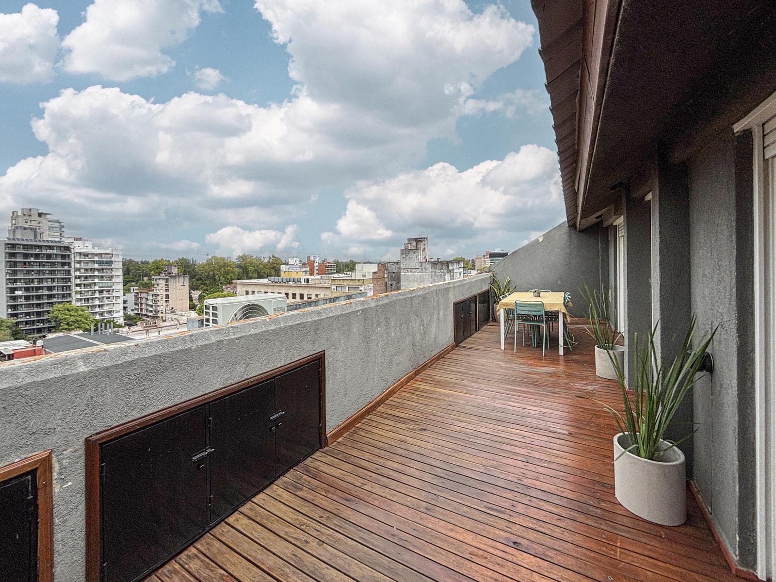 Unique 2-bedroom apartment with a multipurpose room, terrace, and grill