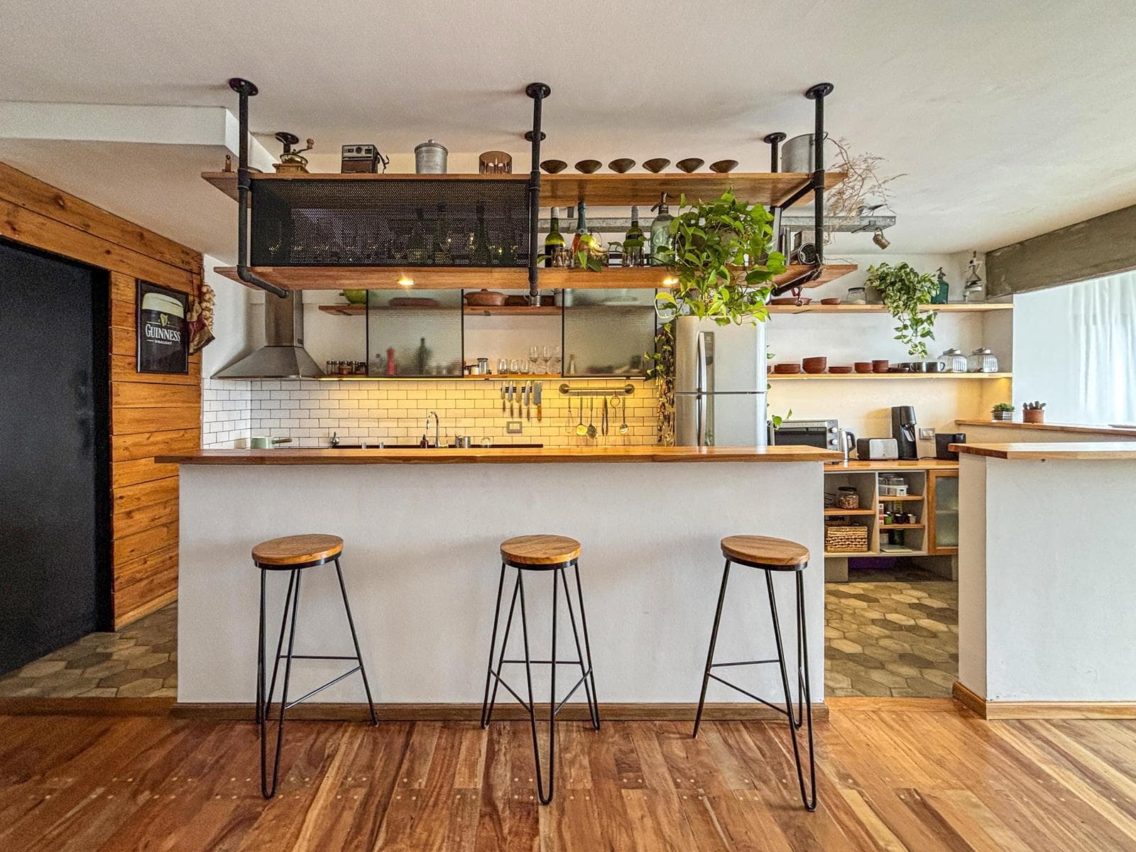 Unique 2-bedroom apartment with a multipurpose room, terrace, and grill