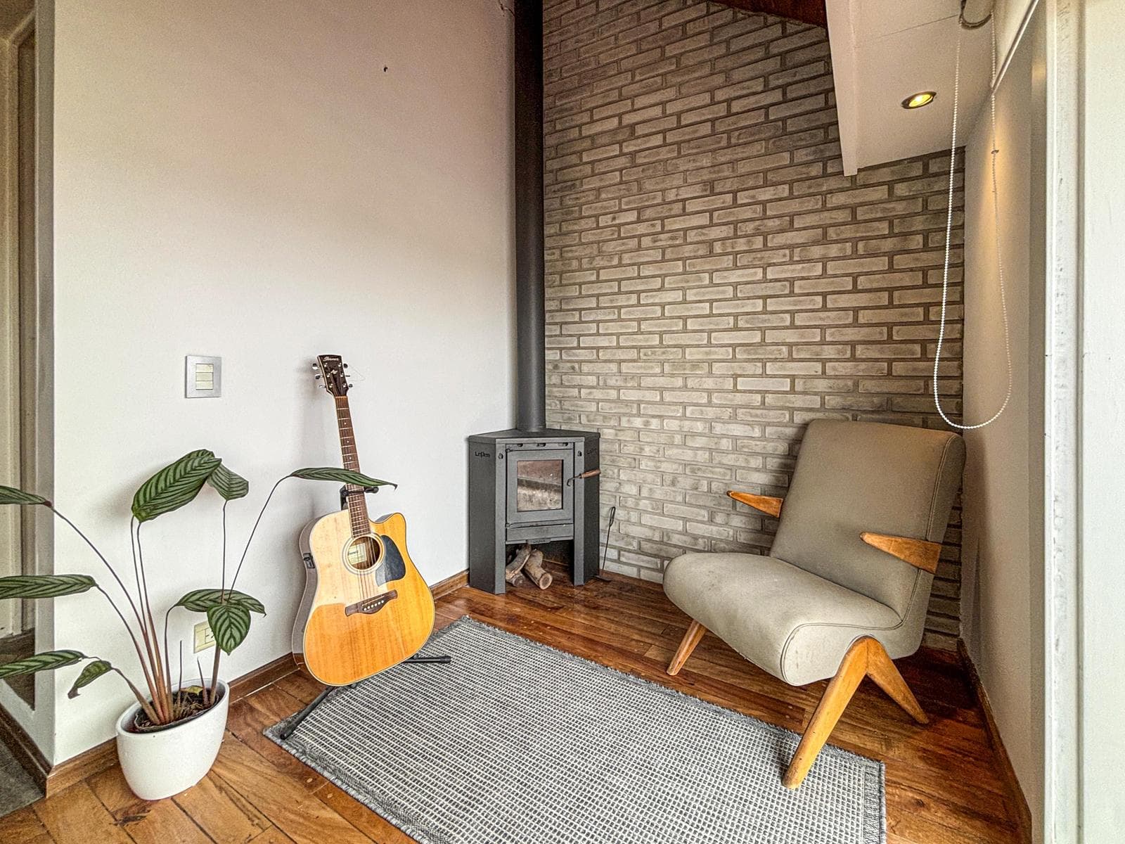Unique 2-bedroom apartment with a multipurpose room, terrace, and grill