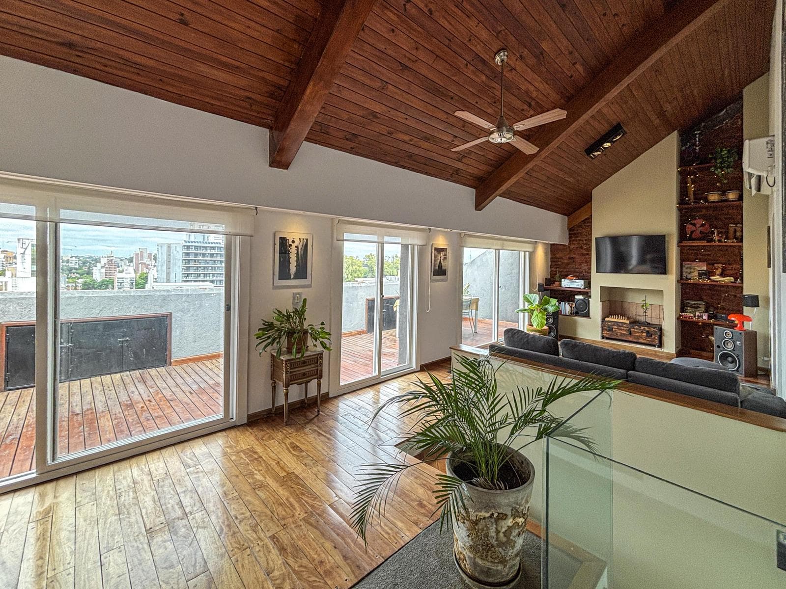 Unique 2-bedroom apartment with a multipurpose room, terrace, and grill