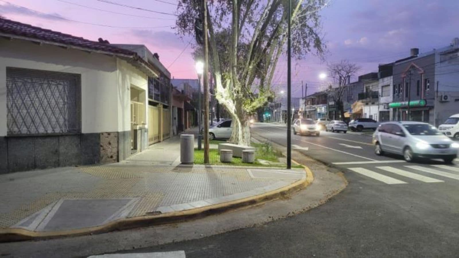 COMMERCIAL PROPERTY IN MARTINEZ