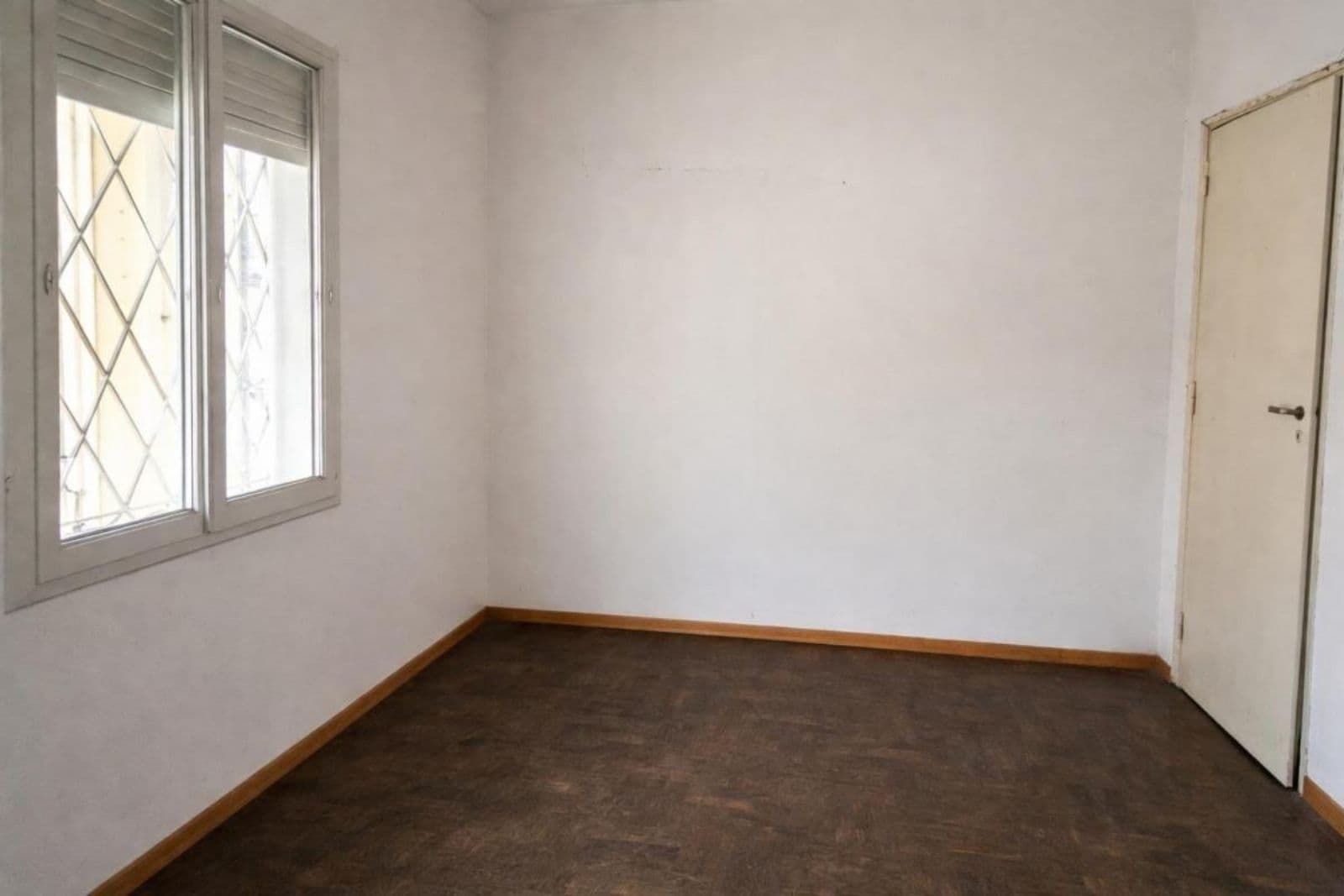 COMMERCIAL PROPERTY IN MARTINEZ