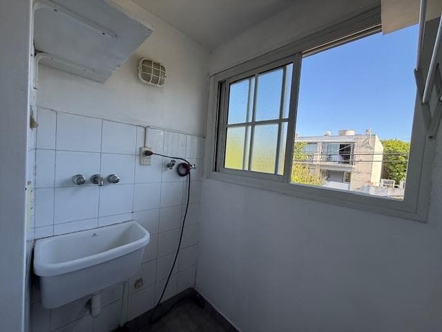 2-bedroom apartment with a garage at the front in San Isidro