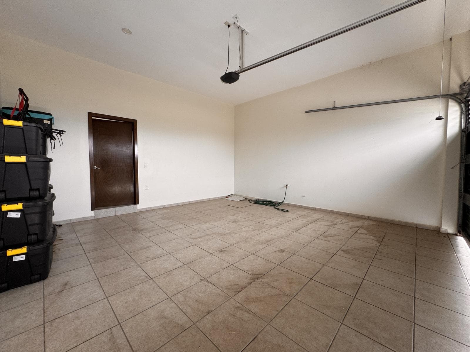 FURNISHED HOUSE IN PUNTA TIBURON