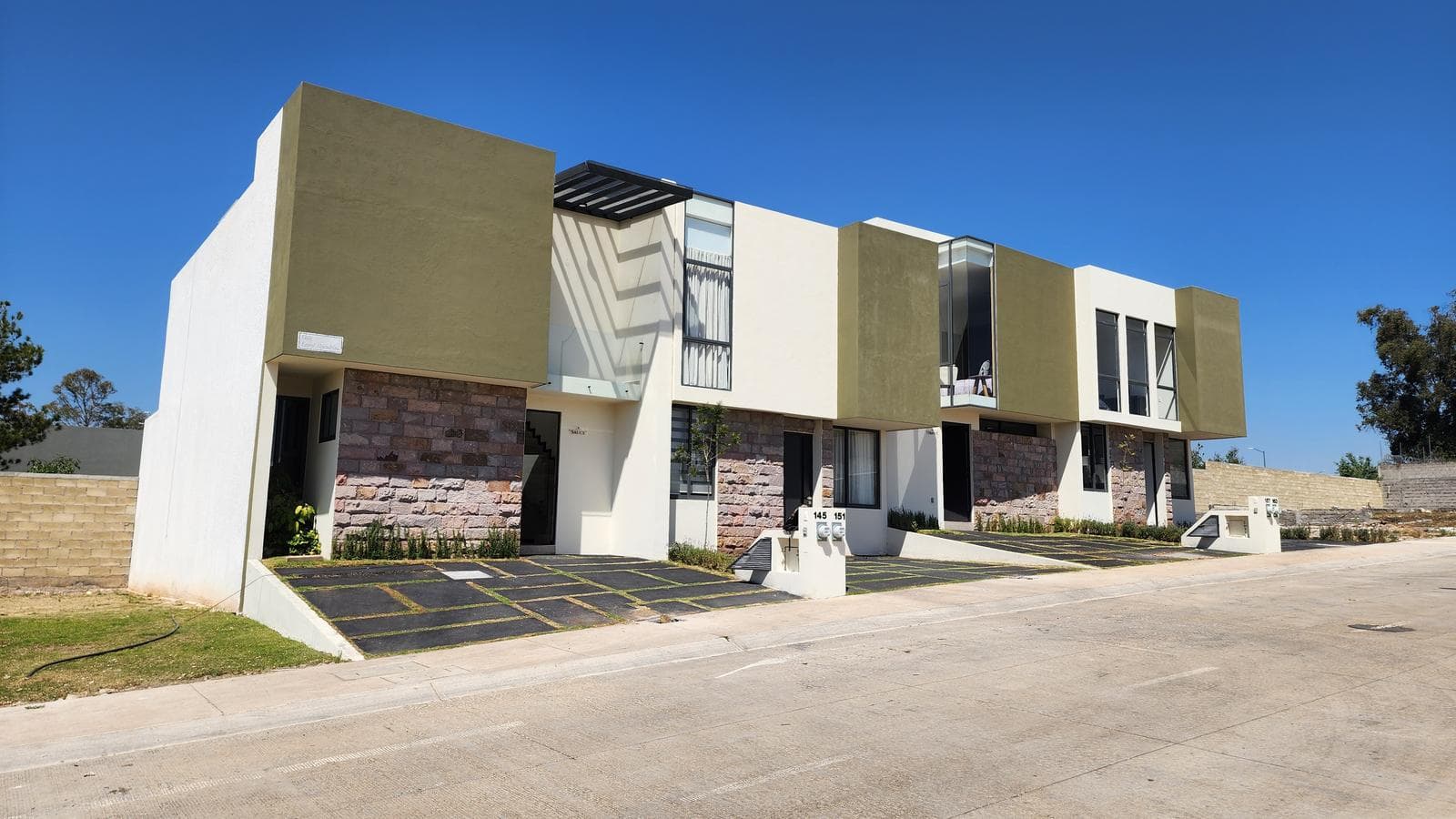 Casa en Venta en Fraccionamiento privado con áreas verdes, recámara en planta baja