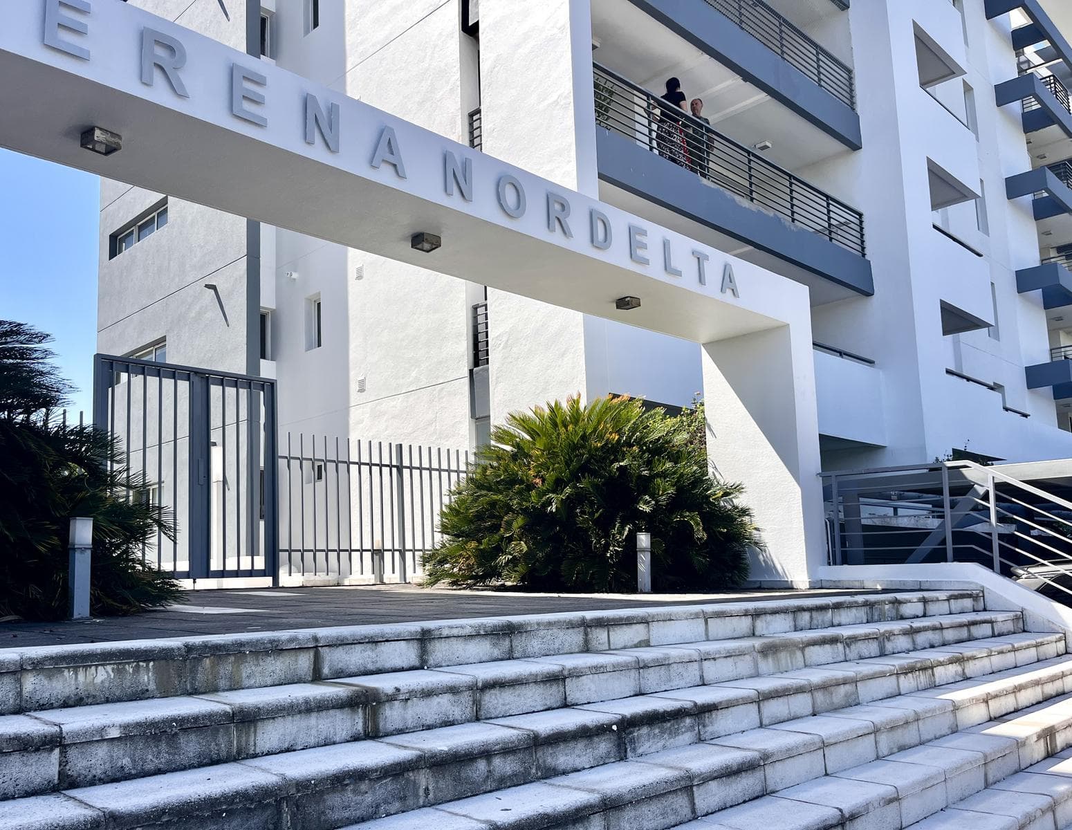 Ideal Investment Apartment - El Palmar - covered parking - pool - storage room and green views
