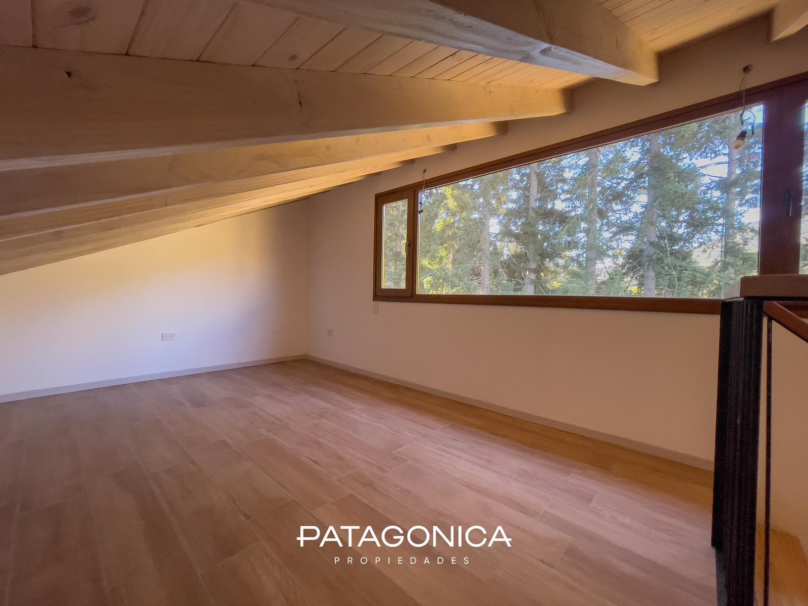 Brand-New Premium 6-Room Apartment with 1 Master Bedroom and a Lake View in Bahía Manzano, Villa La Angostura