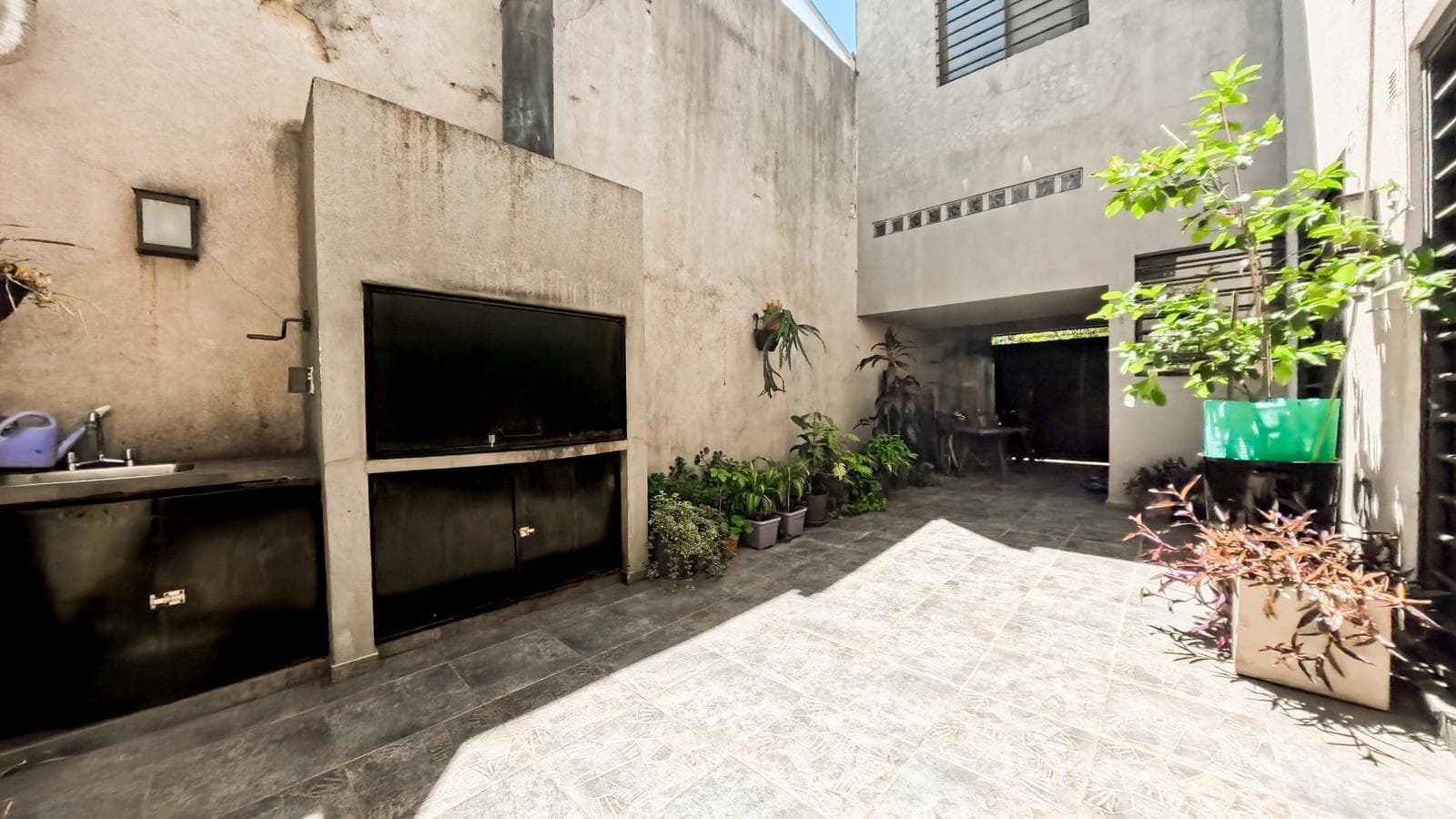 House for Sale in Saavedra