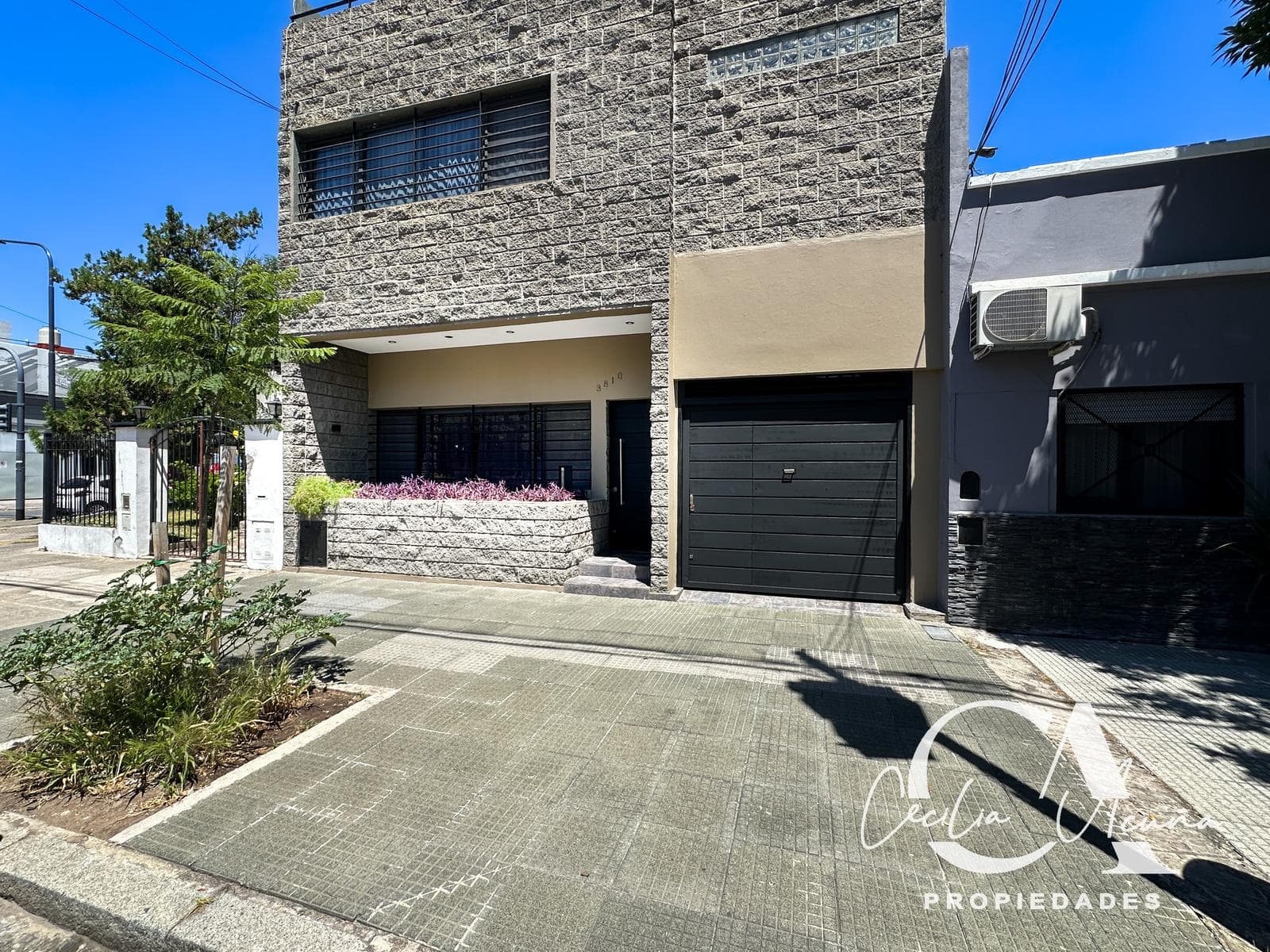 House for Sale in Saavedra