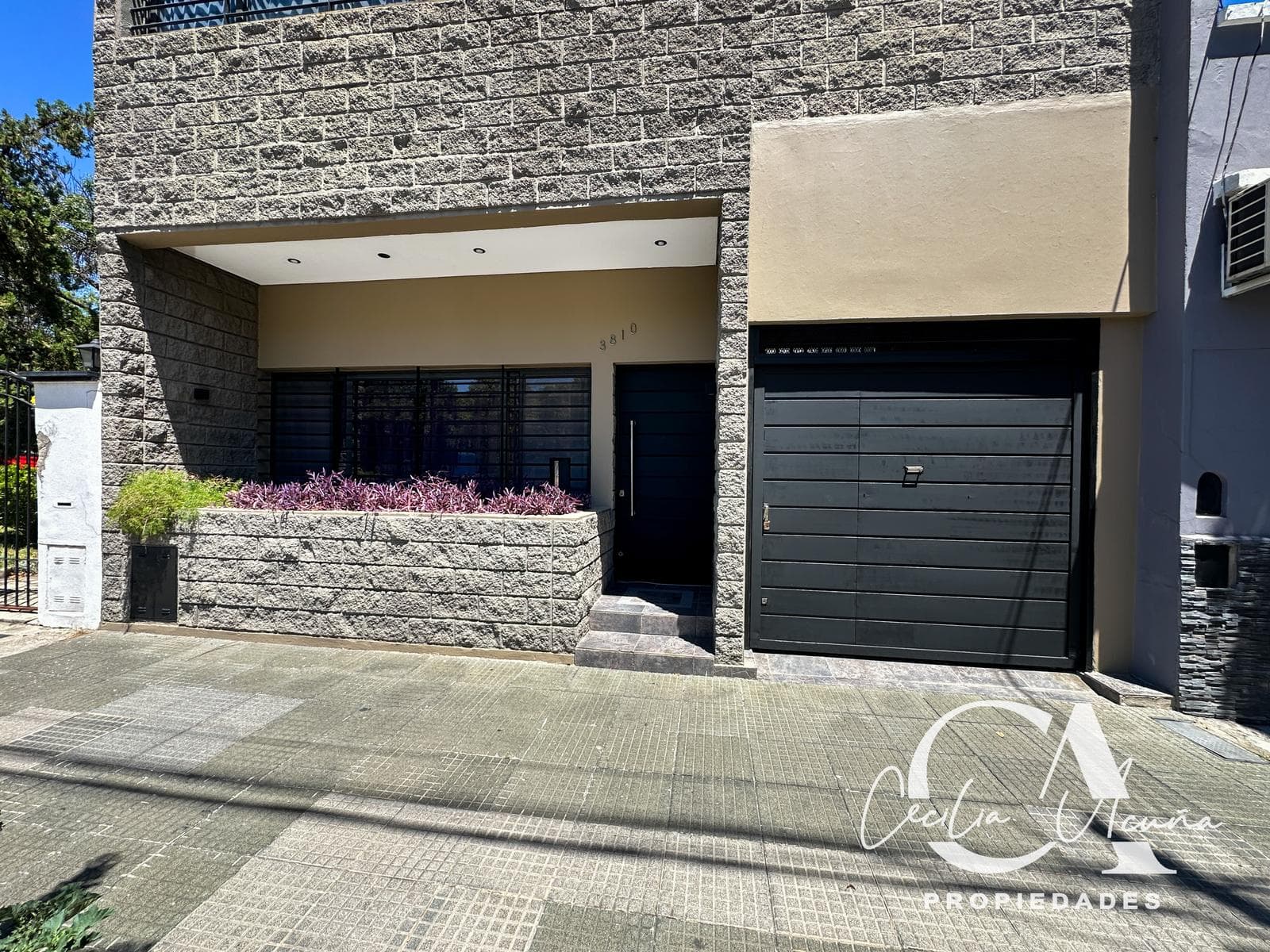 House for Sale in Saavedra