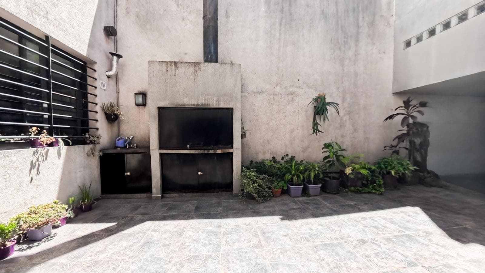 House for Sale in Saavedra