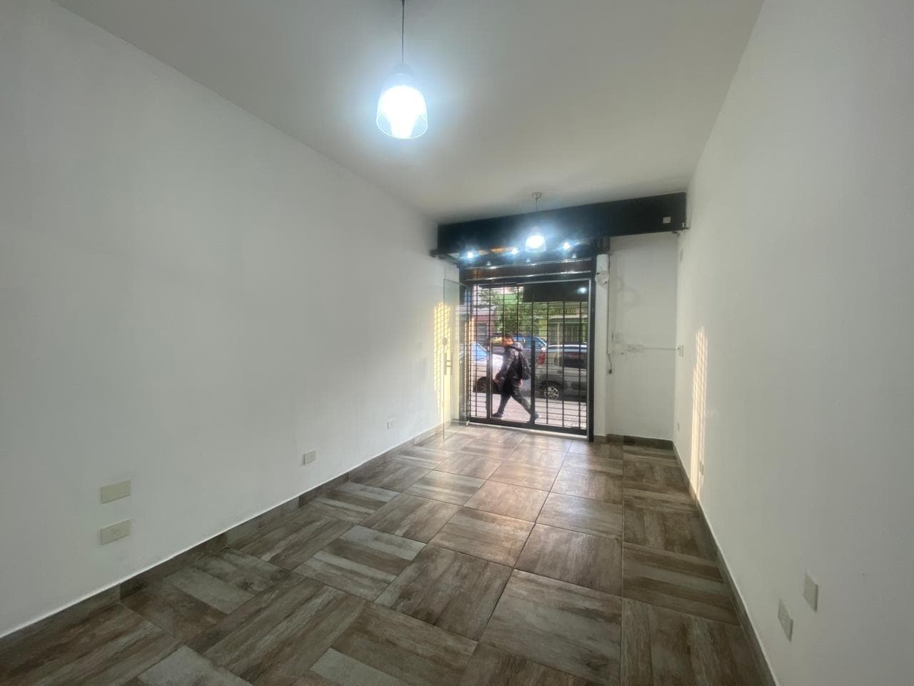 Commercial space at the corner of Mariano Acha and Monroe. Villa Urquiza.