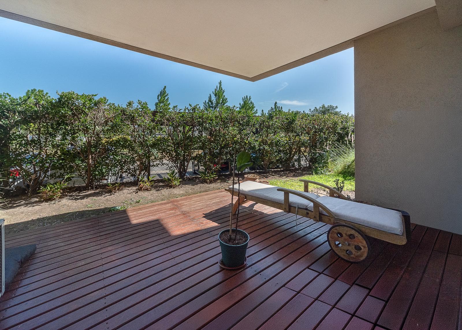 2-Bedroom Apartment for Sale on the Ground Floor with Garden and Grill; 2 Parking Spaces (Currently Rented) in Las Piedras – Nordelta