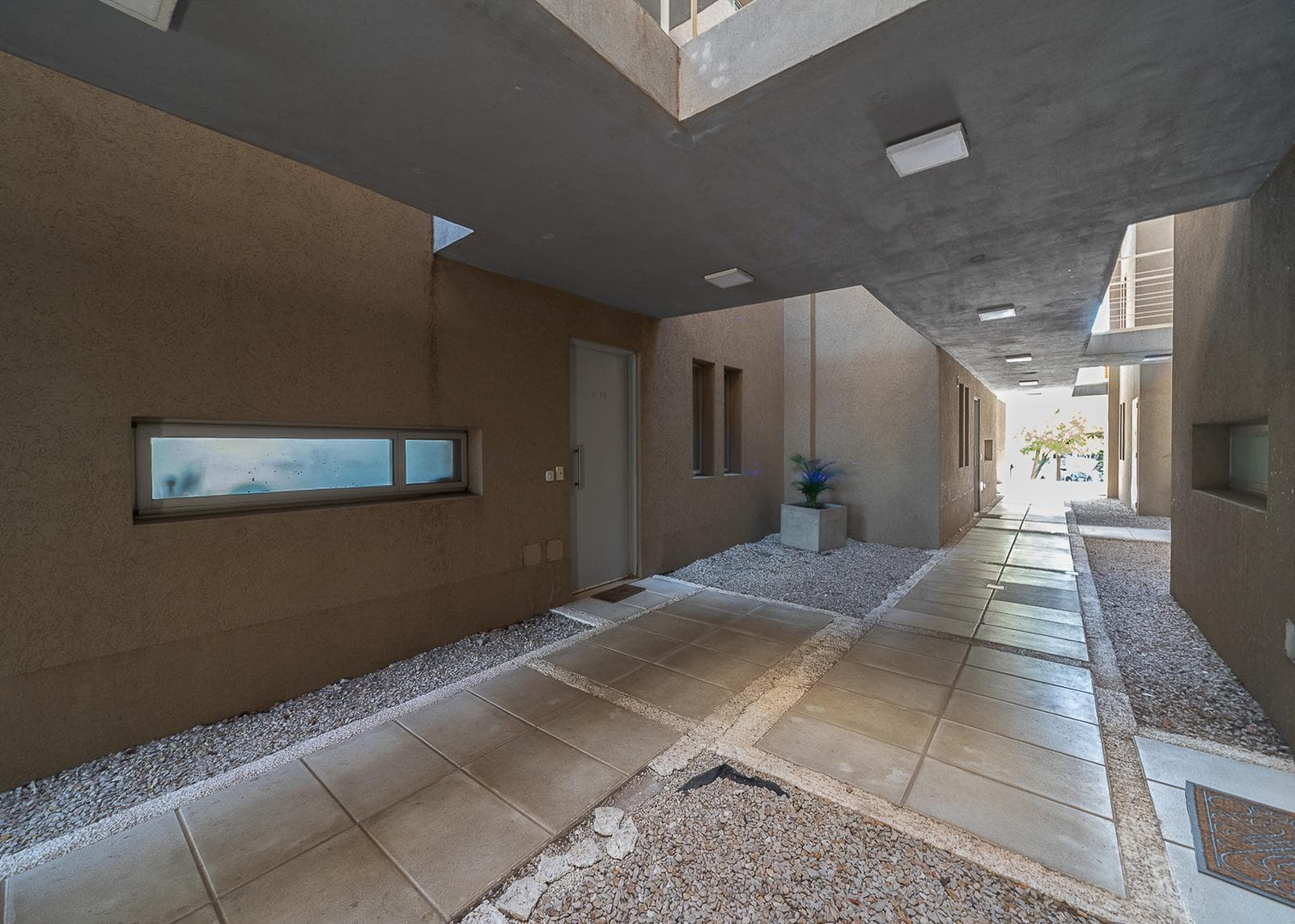 2-Bedroom Apartment for Sale on the Ground Floor with Garden and Grill; 2 Parking Spaces (Currently Rented) in Las Piedras – Nordelta