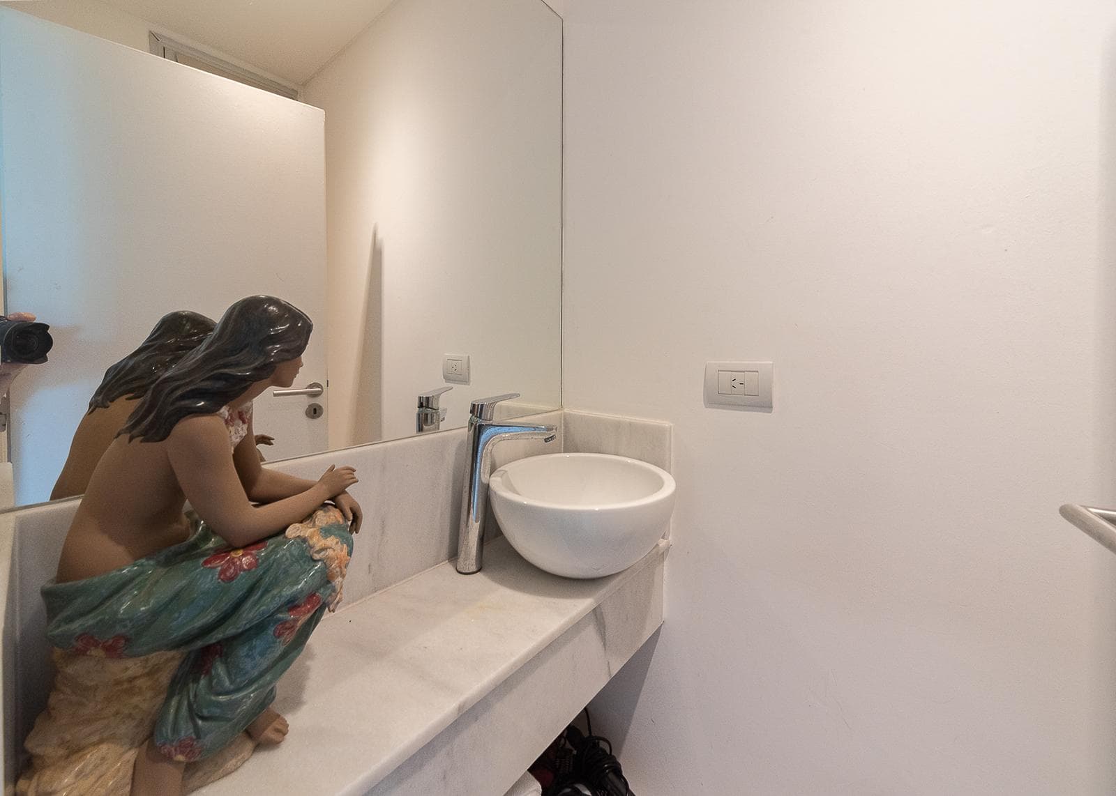 2-Bedroom Apartment for Sale on the Ground Floor with Garden and Grill; 2 Parking Spaces (Currently Rented) in Las Piedras – Nordelta