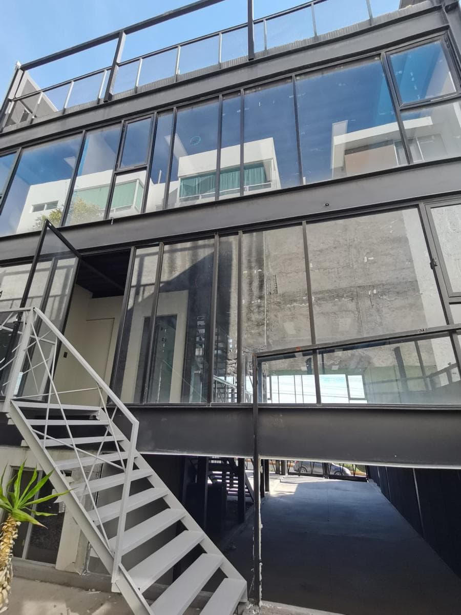 SPACIOUS OFFICE FOR RENT IN A PRIME LOCATION IN QUERÉTARO