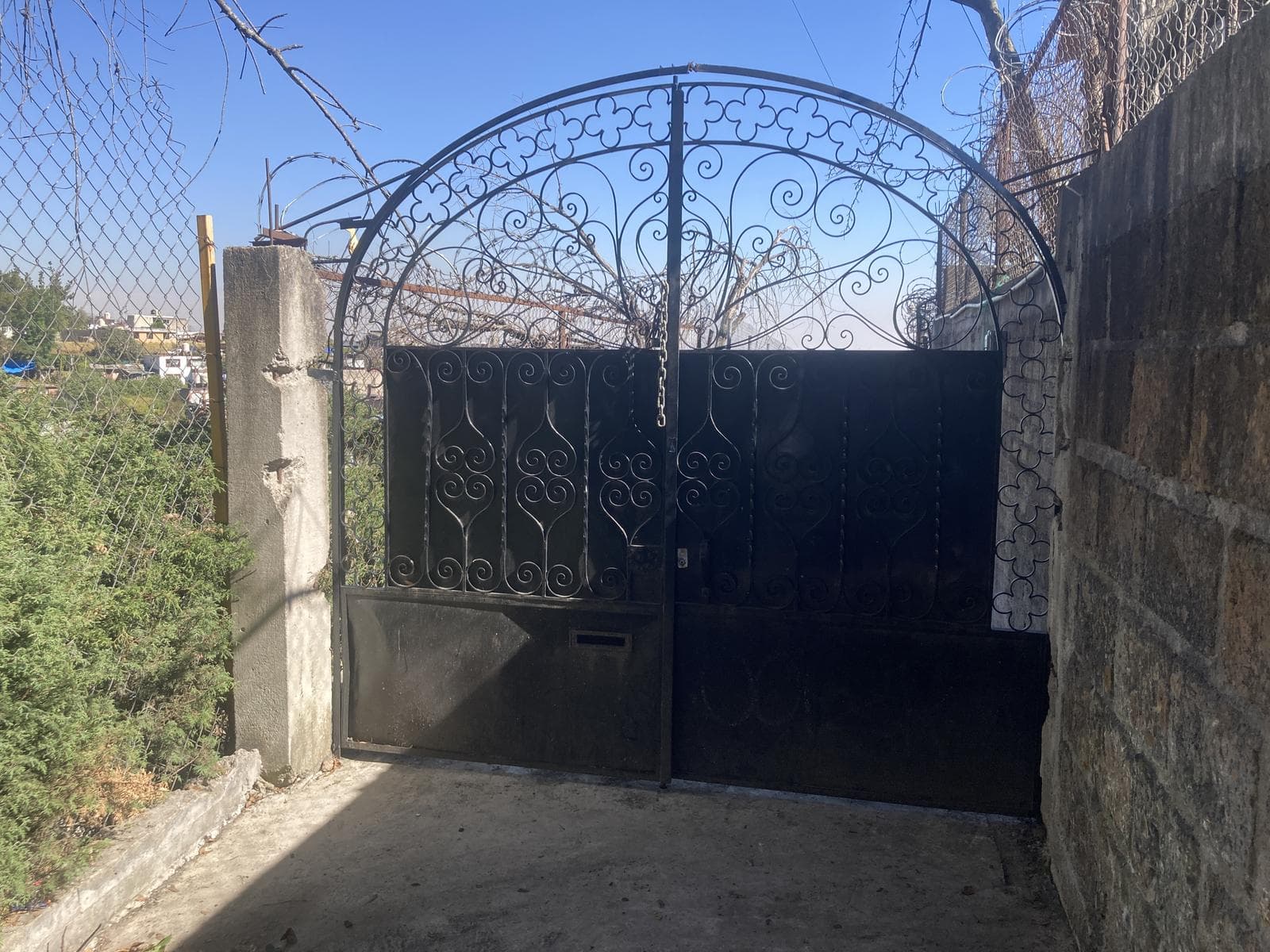 House for Sale Very Close to the Desierto de los Leones